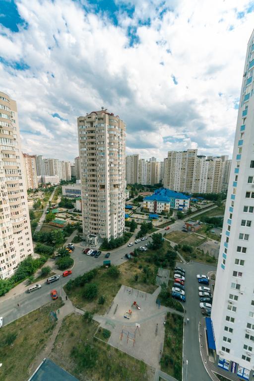 Apartment On Urlovskaya 23A Kijev Kültér fotó